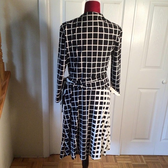 Jones New York Wrap dress sz 10 *Gorgeous* - Picture 4 of 5